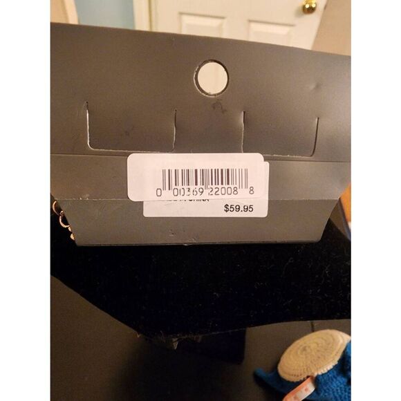 The limited NWT statement floral necklace blue and tangerine  gold tone - Picture 3 of 6